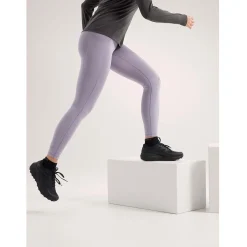 Arc'teryx Essent High-Rise 26