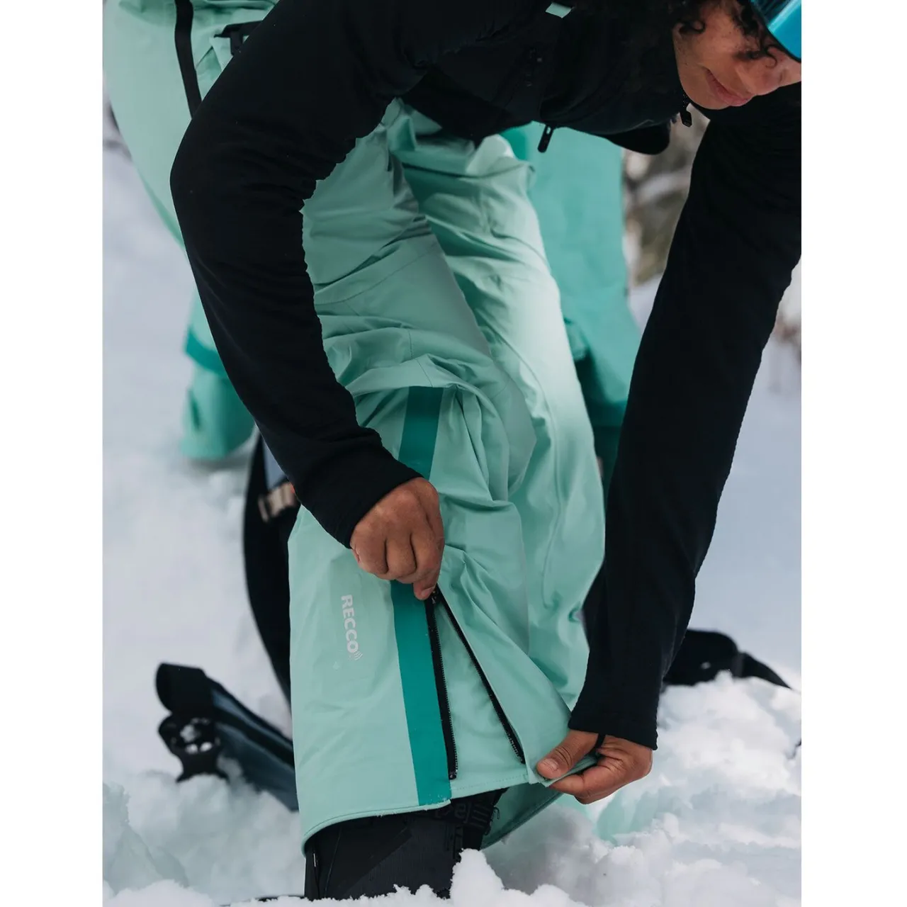 Burton AK GORE-TEX Tusk Pro 3L Hi-Top Bibs - Women's-Women Snowboard Pants & Bibs|Ski Pants & Bibs