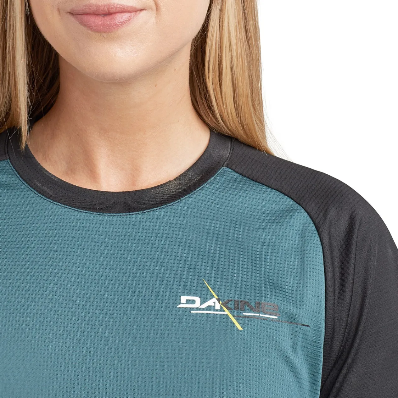 Dakine Syncline Short Sleeve Jersey - Women's-Women Shirts & Jerseys|Women's Bike Clothing