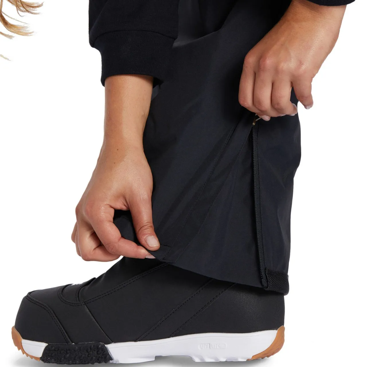 DC Valiant Bibs - Women's-Women Snow Clothing|Snowboard Pants & Bibs