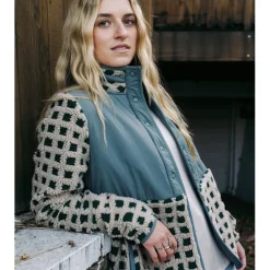 Deso Zephyr Snap Jacket - Women's-Women Casual Clothing|Snow Clothing