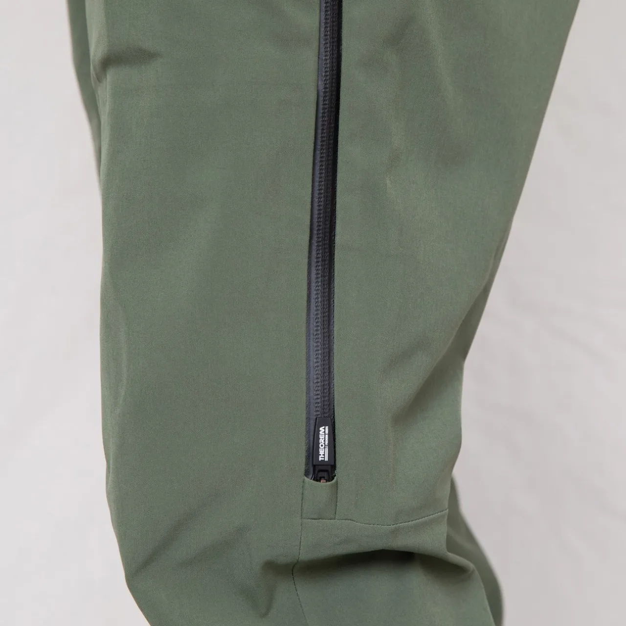 L1 Sao Bibs - Women's-Women Snow Clothing|Snowboard Pants & Bibs