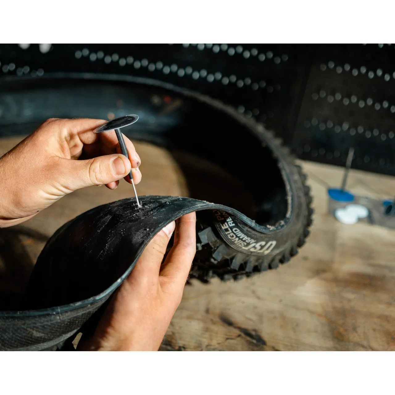 Lezyne Tubeless Pro Plugs- Tools