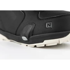 Nitro Darkseid Step On Boa Snowboard Boots + Burton Step On Genesis Snowboard Bindings 2025- Step On Packages|Snowboard Packages