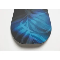 Nitro Lectra Leaf Cam-Out Snowboard + Cosmic Snowboard Bindings - Women's 2025- Snowboards With Bindings|Snowboard Packages