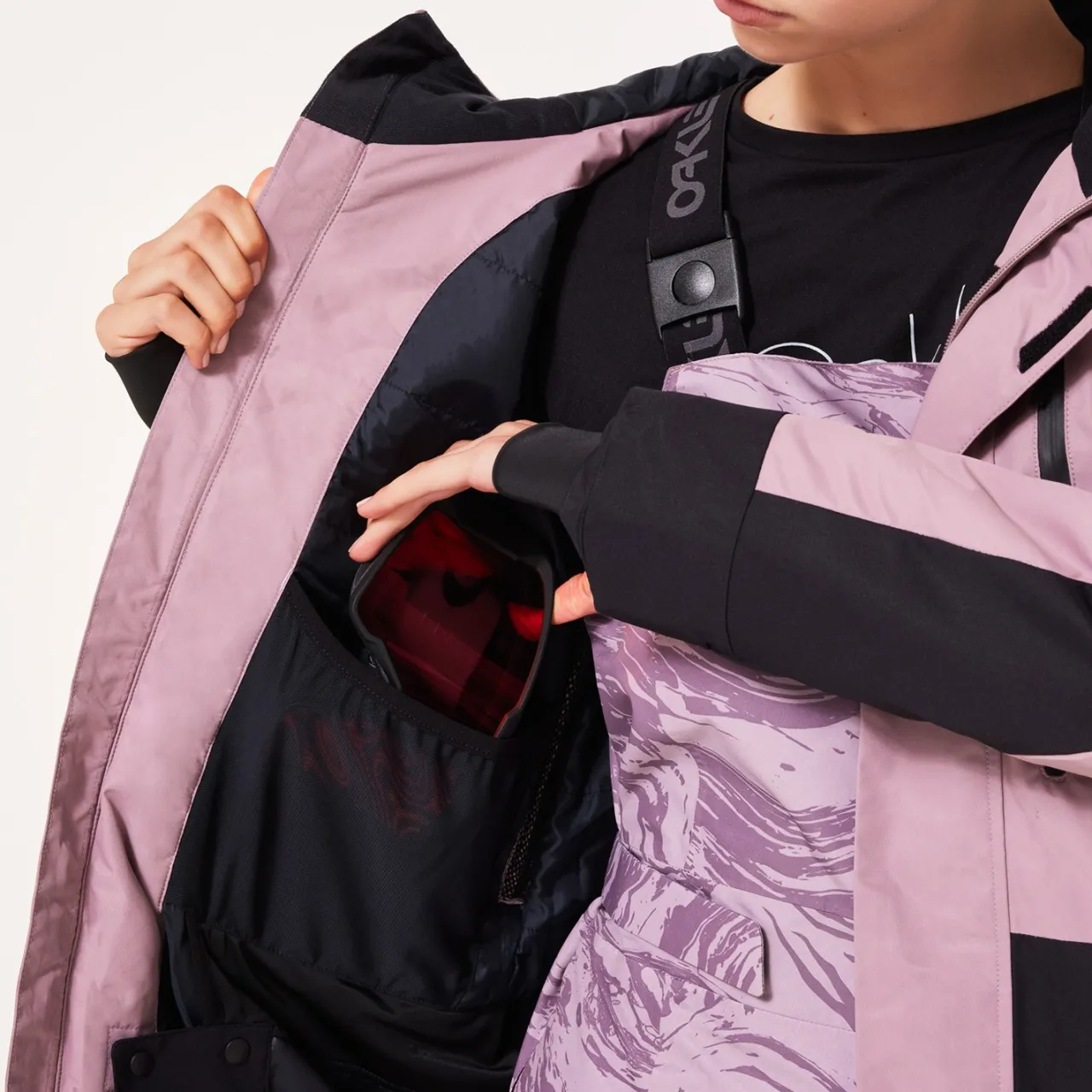 Oakley TNP TBT Insulated Jacket - Women's-Women Snow Clothing|Insulated & Puffer Jackets