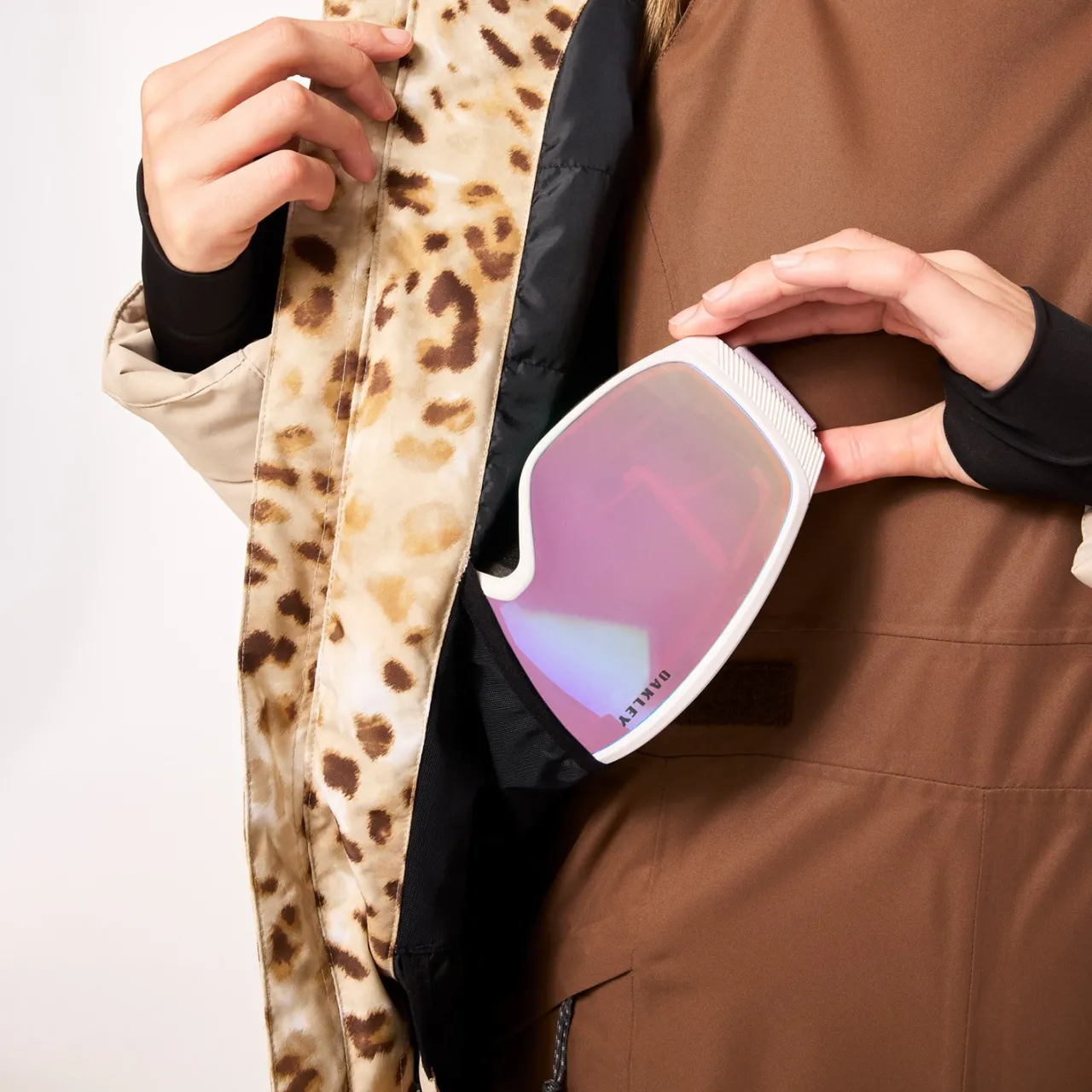 Oakley TNP TBT Insulated Jacket - Women's-Women Snow Clothing|Insulated & Puffer Jackets