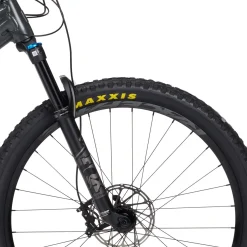 Santa Cruz Chameleon 8 A R Complete Mountain Bike - Blem- Mountain Bikes