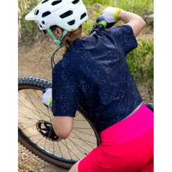 Shredly Beyond Tech Cropped Tee - Women's-Women Shirts & Jerseys|Women's Bike Clothing