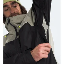 The North Face Dawnstrike GORE-TEX Insulated Jacket - Men's- Snow Clothing|Snowboard Jackets