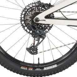 Yeti SB140 C2 Factory 27.5